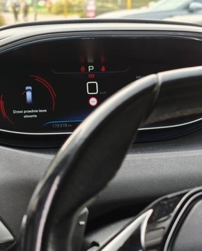 Peugeot 5008 II Crossover 1.5 BlueHDI 130KM 2018 Peugeot 5008 Peugeot 5008 Allure,automatyczna skrzynia 1.5 Diesel 130KM, zdjęcie 2