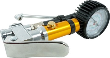 ПНЕВМАТИЧЕСКИЙ ПИСТОЛЕТ ДЛЯ НАКАЧАНИЯ ШИН С МАНОМЕТРОМ КОМПРЕССОРА