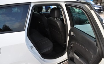 Opel Astra J Sports Tourer 1.4 Twinport ECOTEC 100KM 2012 Opel Astra 150 JAHRE Benzyna Tempomat Cz. parkowania Klimatyzacja 1.4 100KM, zdjęcie 15
