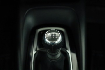 Toyota Corolla XII Sedan 1.6 Valvematic Dual VVT-i 132KM 2019 Toyota Corolla 1.6 Valvematic, Salon Polska, zdjęcie 13