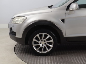 Chevrolet Captiva I 2.0D 150KM 2006 Chevrolet Captiva 2.0 D, 4X4, Klima, Parktronic, zdjęcie 13