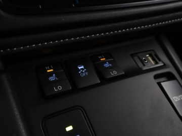 Toyota Auris II Hatchback 5d Facelifting 1.8 Hybrid 136KM 2017 Toyota Auris navi kamera grzane fotele tempomat, zdjęcie 26