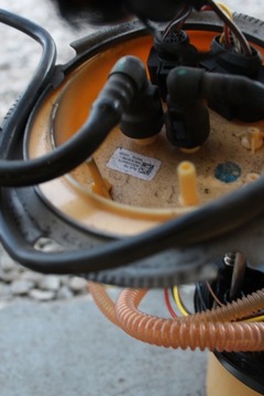 AUDI A6 C7 2.0 TDI ČERPADLO PALIVA PLOVÁK DIESEL