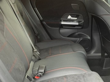 Mercedes GLA II Off-roader Facelifting 2.0 200d 150KM 2025 MERCEDES-BENZ GLA 200 d AMG Line Suv 2.0 (150KM) 2025, zdjęcie 11