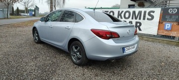 Opel Astra J Sedan 1.4 Turbo ECOTEC 140KM 2018 Opel Astra Krajowy, gaz fabryczny., zdjęcie 5