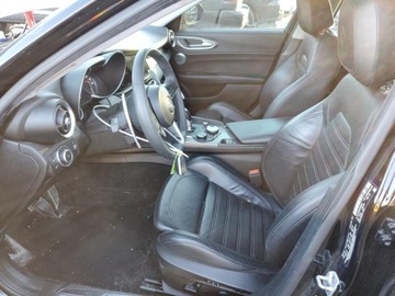 Alfa Romeo Giulia II Sedan 2.0 TBi 280KM 2019 Alfa Romeo Giulia TI 2019 2.0l 2.0 Benzyna 280KM, zdjęcie 7