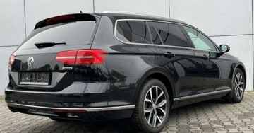 Volkswagen Passat B8 Variant 2.0 TDI BlueMotion SCR 190KM 2019 Volkswagen Passat 4-Motion Automat Navi Parktronic Kamera Alcantara, zdjęcie 7