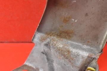 BLATNÍK LEVÝ PŘEDNÍ STŘÍBRNY TOYOTA AVENSIS T25 02-06