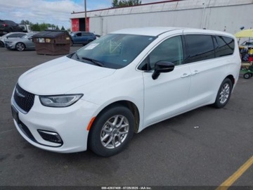 Chrysler Pacifica II 2024 Chrysler Pacifica Touring L 2024 3.6l 3.6 Benzyna 287KM, zdjęcie 1