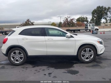 Mercedes GLA I 2017 Mercedes-Benz GLA 2017 Mercedes-Benz GLA GLA 250 4MATIC SUV 2.0 Benzyna, zdjęcie 11