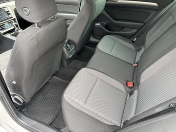 Volkswagen Passat B8 Variant Facelifting 2.0 TDI SCR 150KM 2020 Volkswagen Passat 2.0TDI EVO B8 Essence Premium, K, zdjęcie 37