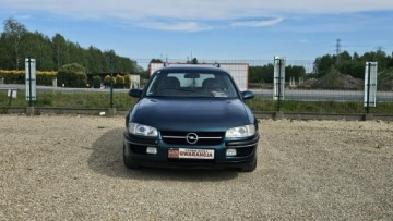 Opel Omega B Kombi 2.5 i V6 170KM 1998 Opel Omega 2,5 v6 *automat* napęd tył *welury*, zdjęcie 1