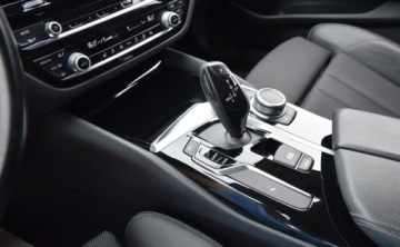 BMW Seria 5 G30-G31 Touring 520d 190KM 2020 BMW Seria 5 2,0D 190 KM X-DRIVE Full Led Nawigacja SPORT-LINE 2.0 Diesel, zdjęcie 14