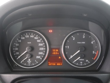 BMW Seria 3 E90-91-92-93 Limuzyna E90 318d 122KM 2007 BMW 3 318 d, Navi, Xenon, Klima, Klimatronic, zdjęcie 10