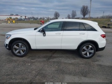Mercedes GLC C254/X254 2022 Mercedes-Benz GLC 2022 r., 300 4MATIC SUV 2.0 Benzyna 255KM, zdjęcie 14
