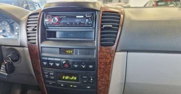 Kia Sorento I 2.5 CRDi 140KM 2004 Kia Sorento 2.5 CRDI 140KM 4x4 Skorzana tapicerka Hak 2.5 Diesel 140KM, zdjęcie 11