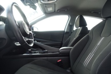Hyundai Elantra VII Sedan 1.6 MPI 123KM 2023 Hyundai Elantra Bezwypadek Tempomat Kamera Podgrz fotel i kier. Virtua, zdjęcie 8