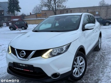 Nissan Qashqai II Crossover 1.2 DIG-T 115KM 2015 Nissan Qashqai Nissan Qashqai 1.2 DIG-T N-Vision 1.2 Benzyna 115KM