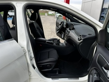 Mercedes Klasa B W246 Sports Tourer Facelifting 1.5 180 d BlueEFFICIENCY Edition 109KM 2016 Mercedes B 180 2kpl.kół! Półskóra Grzane, zdjęcie 11