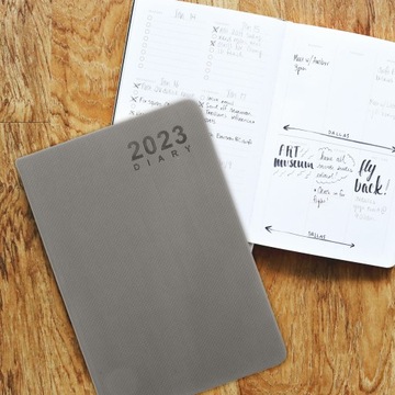 Академический планировщик тетрадей в твердом переплете на 2023 год