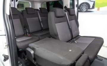 Toyota Proace II Furgon Medium 2.0 D-4D 177KM 2022 Toyota Proace Verso Verso 2.0 D4-D Long Business Aut. 2.0 Diesel 177KM, zdjęcie 21