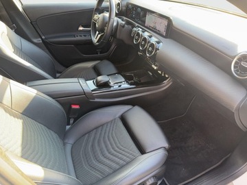 Mercedes Klasa A W177/V177 2020 Mercedes-Benz A 250 250e Plug in Hybrid Pakiet Pro, zdjęcie 20