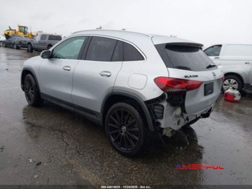 Mercedes GLA II 2021 Mercedes-Benz GLA 2021 r., 2,0L 4MATIC 2.0 Benzyna 221KM, zdjęcie 4