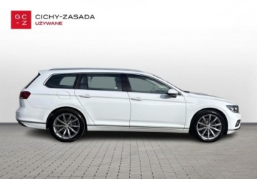 Volkswagen Passat B8 Variant Facelifting 2.0 TDI SCR 150KM 2023 Volkswagen Passat Variant SalonPL Elegance 2.0TDI 150KM Podg.Fotele NAVI T, zdjęcie 5