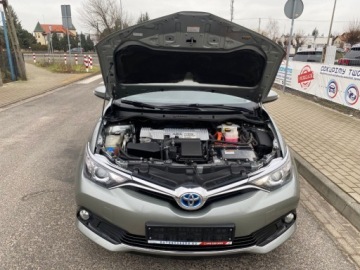 Toyota Auris II Hatchback 5d Facelifting 1.8 Hybrid 136KM 2017 Toyota Auris HYBRYDA AUTOMAT KLIMATYZACJA NAWIGACJA KAMERA TEMPOMAT GRZANE, zdjęcie 21