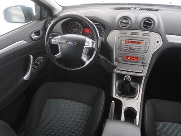 Ford Mondeo IV Hatchback 1.8 Duratorq TDCi 125KM 2010 Ford Mondeo 1.8 TDCi, Salon Polska, Klima, zdjęcie 6