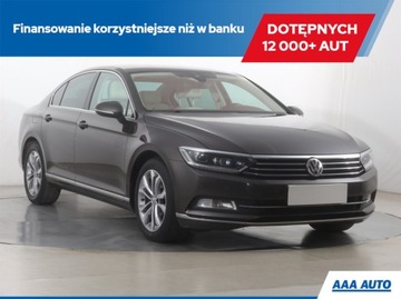 Volkswagen Passat B8 Limousine 1.8 TSI BlueMotion Technology 180KM 2015 VW Passat 1.8 TSI, Salon Polska, Automat, Skóra