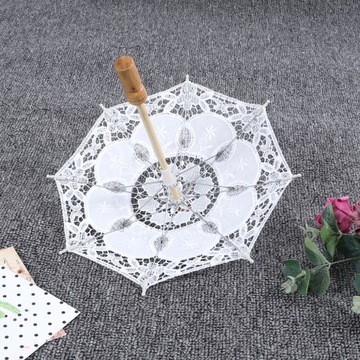 Mały koronkowy parasol rzemieślniczy, dekoracja ślubna, biały