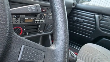 BMW Seria 3 E30 Touring 318 i 115KM 1988 BMW Seria 3 E30 Coupe w doskonalym stanie 1.8 Benzyna 115KM, zdjęcie 13