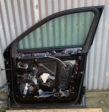 AUDI Q5 80A DVEŘE PŘEDNÍ PRAVÉ KOMPLETNÍ 2019