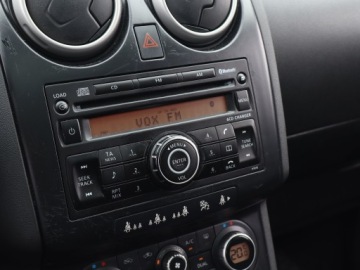 Nissan Qashqai I Crossover 1.6 115KM 2007 Nissan Qashqai 1.6, Klima, Klimatronic, Tempomat, zdjęcie 11