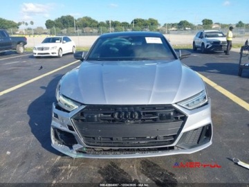 Audi A7 C8 2023 Audi A7 Sportback 2023 r.,3,0L PREMIUM 55 TFSI QUATTRO S TRONIC 3.0 Benzyna, zdjęcie 1