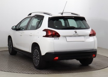 Peugeot 2008 I SUV Facelifting 1.2 PureTech 82KM 2018 Peugeot 2008 1.2 PureTech, Salon Polska, Navi, zdjęcie 3
