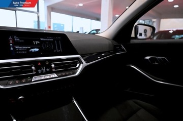 BMW Seria 3 G20-G21 2021 BMW Seria 3 318d TouringFV23LED Fog LightsModel AdvantageBMW Individual, zdjęcie 6