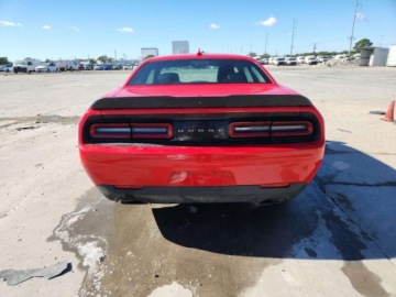 Dodge Challenger III 2019 Dodge Challenger RT Scat Pack 2019 6.4L 6.4 Benzyna 485KM, zdjęcie 2