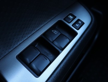 Nissan Tiida Hatchback 1.8 i 125KM 2008 Nissan Tiida 1.8 i, Klima, Klimatronic, Tempomat, zdjęcie 13