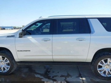 Chevrolet Suburban GMT900 2021 Chevrolet Suburban High Country 2021 6.2l 6.2 Benzyna 420KM, zdjęcie 2