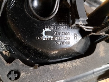 CITROEN DS4 ''1.6THP 200'' 200KM 2011R PRAVÁ SVĚTLO KRYT ZADNÍ 9670272680