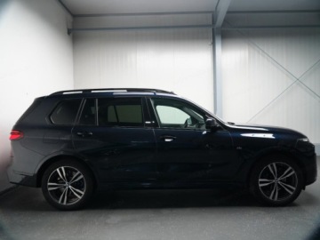 BMW X7 SUV Facelifting 3.0 40d 352KM 2025 BMW X7 xDrive40d Sport Suv 3.0 (352KM) 2025, zdjęcie 3