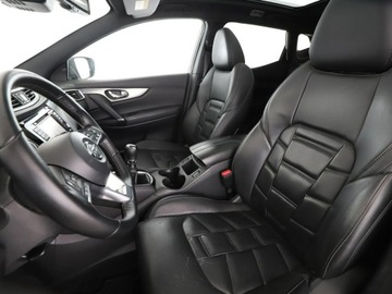 Nissan Qashqai II Crossover 1.6 DIG-T 163KM 2017 Nissan Qashqai skóra full LED navi klima auto, zdjęcie 12