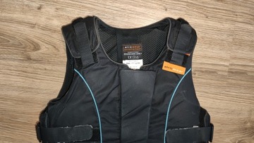 Жилет для верховой езды 5 лет.