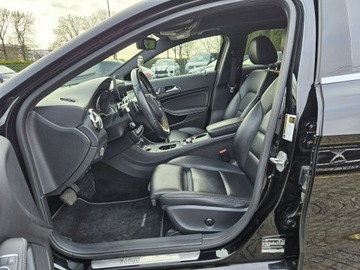 Mercedes GLA I Off-Roader Facelifting 2.0 250 211KM 2018 Mercedes GLA 250 2,0 Benzyna 211KM automat 4 matic, zdjęcie 4