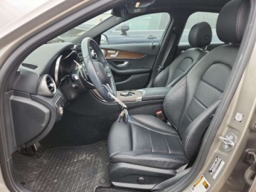 Mercedes Klasa C W205 2019 Mercedes-Benz Klasa C 300 4Matic 2019 2.0L 2.0 Benzyna 255KM, zdjęcie 7