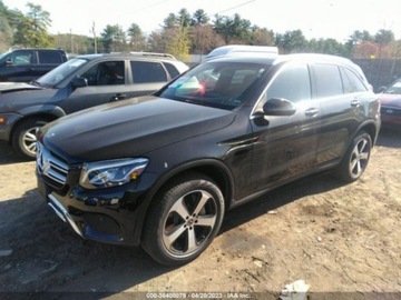 Mercedes GLC C253 2019 Mercedes-Benz GLC 350E 2019 2.0l 2.0 Benzyna 201KM, zdjęcie 1