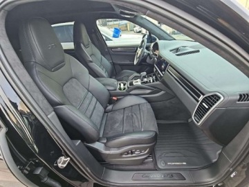 Porsche Cayenne III 2023 Porsche Cayenne GTS 2023 4.0 Benzyna 453KM, zdjęcie 10