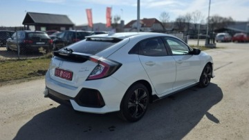 Honda Civic X Hatchback 5d 1.0 VTEC TURBO 126KM 2019 Honda Civic biala perla 1,0 i-vtec ledy duza navi, zdjęcie 6